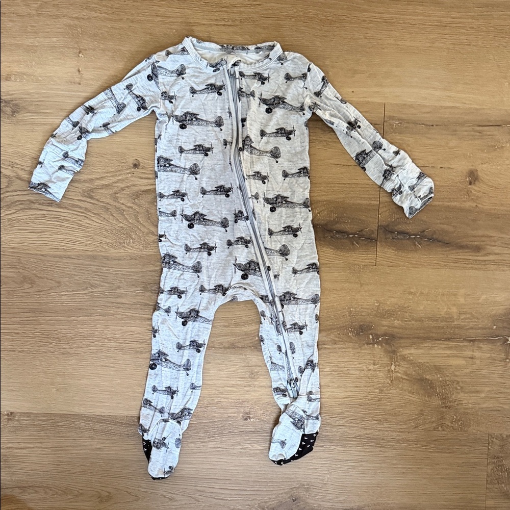 Posh Peanut Gray and Black Footed One Piece